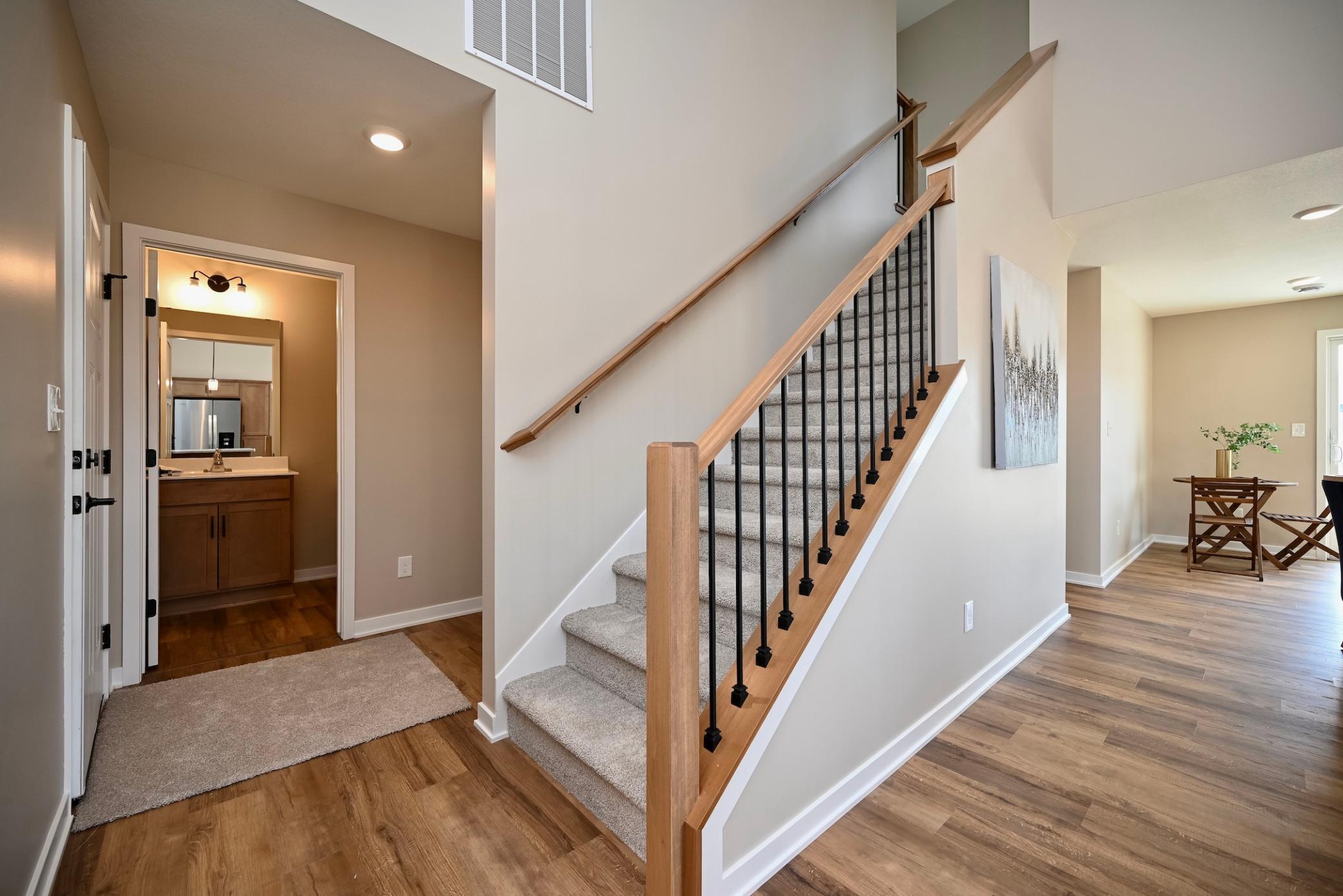 16 Stairs to Upper Level.jpg