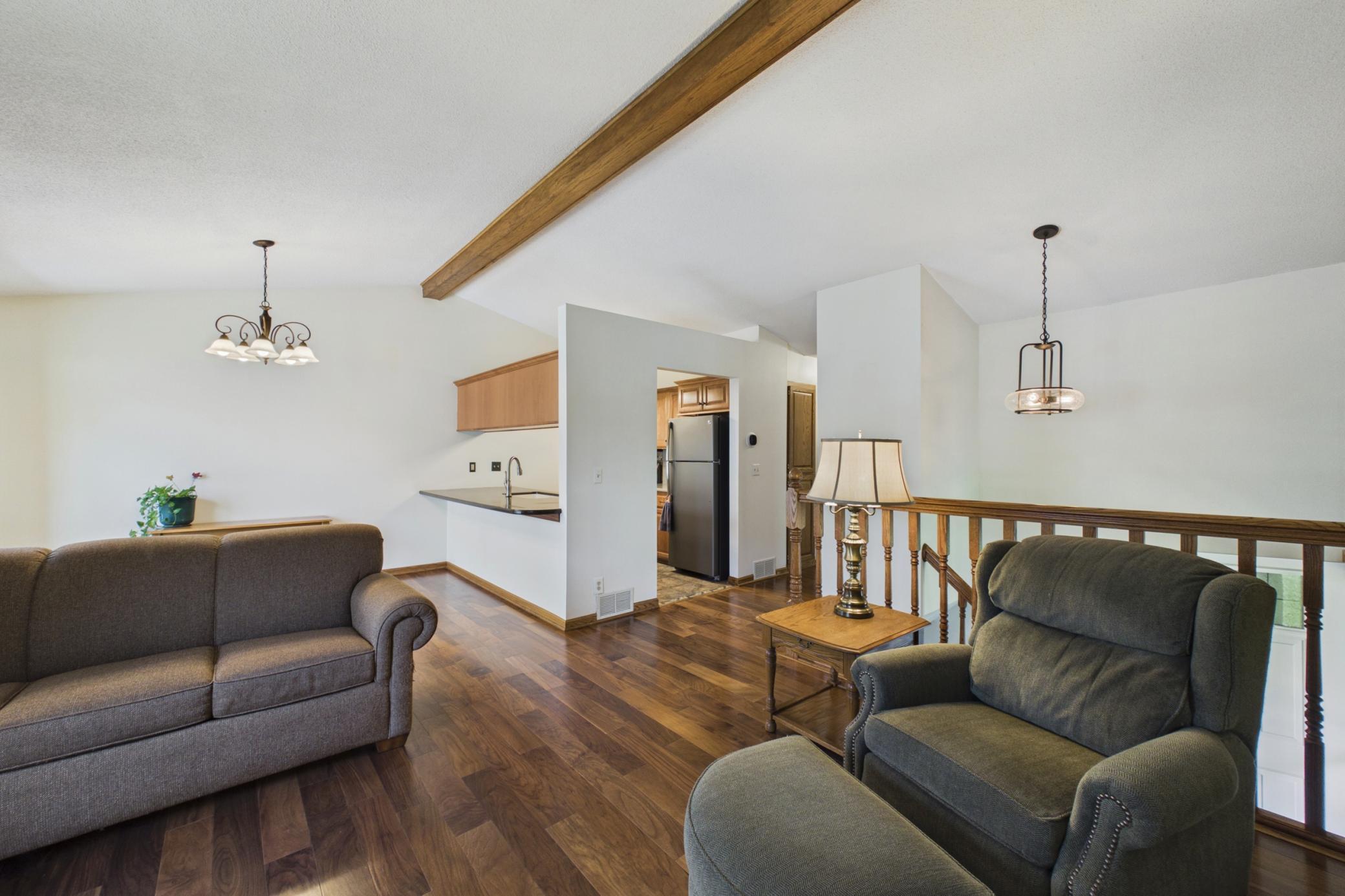LIVNING ROOM