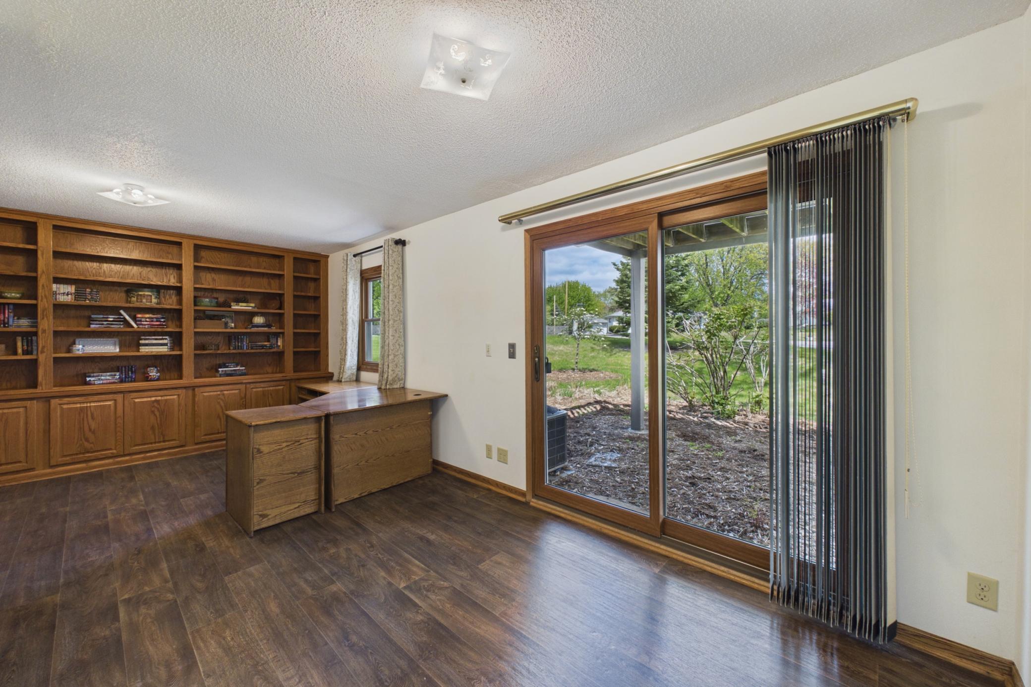 FAMILY ROOM / FLEX ROOM