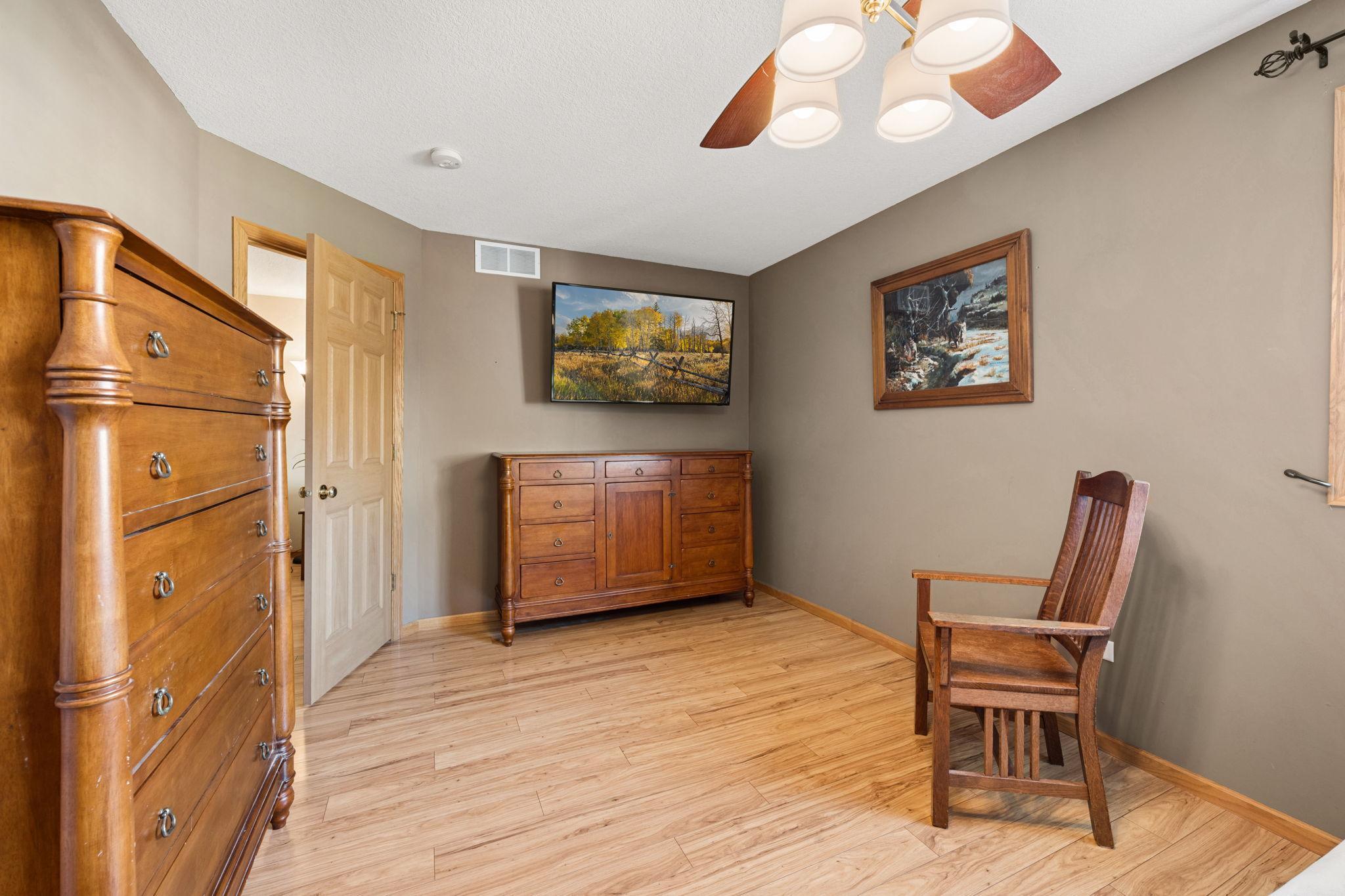 Generous in size with a clean, functional layout—this space offers both comfort and flexibility.