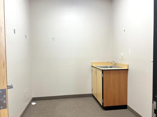 209 Washington Street, Entire Bldg, Brainerd, MN 56401
