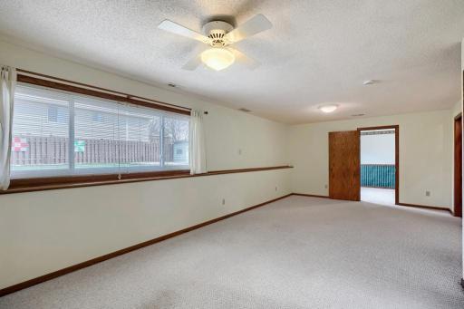 5887 144th Street W, Apple Valley, MN 55124