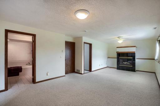 5887 144th Street W, Apple Valley, MN 55124