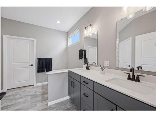 Owner's Bathroom - **NOTE - Photos are from a previous build. ACTUAL home finishes and features will vary!