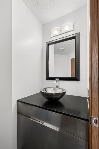 2050 Ridge Drive, 16, Saint Louis Park, MN 55416