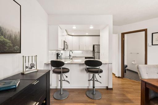 2050 Ridge Drive, 16, Saint Louis Park, MN 55416