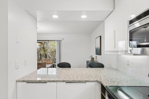 2050 Ridge Drive, 16, Saint Louis Park, MN 55416