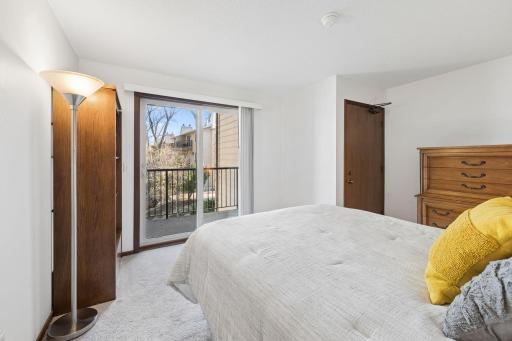2050 Ridge Drive, 16, Saint Louis Park, MN 55416