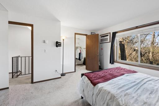 2050 Ridge Drive, 16, Saint Louis Park, MN 55416