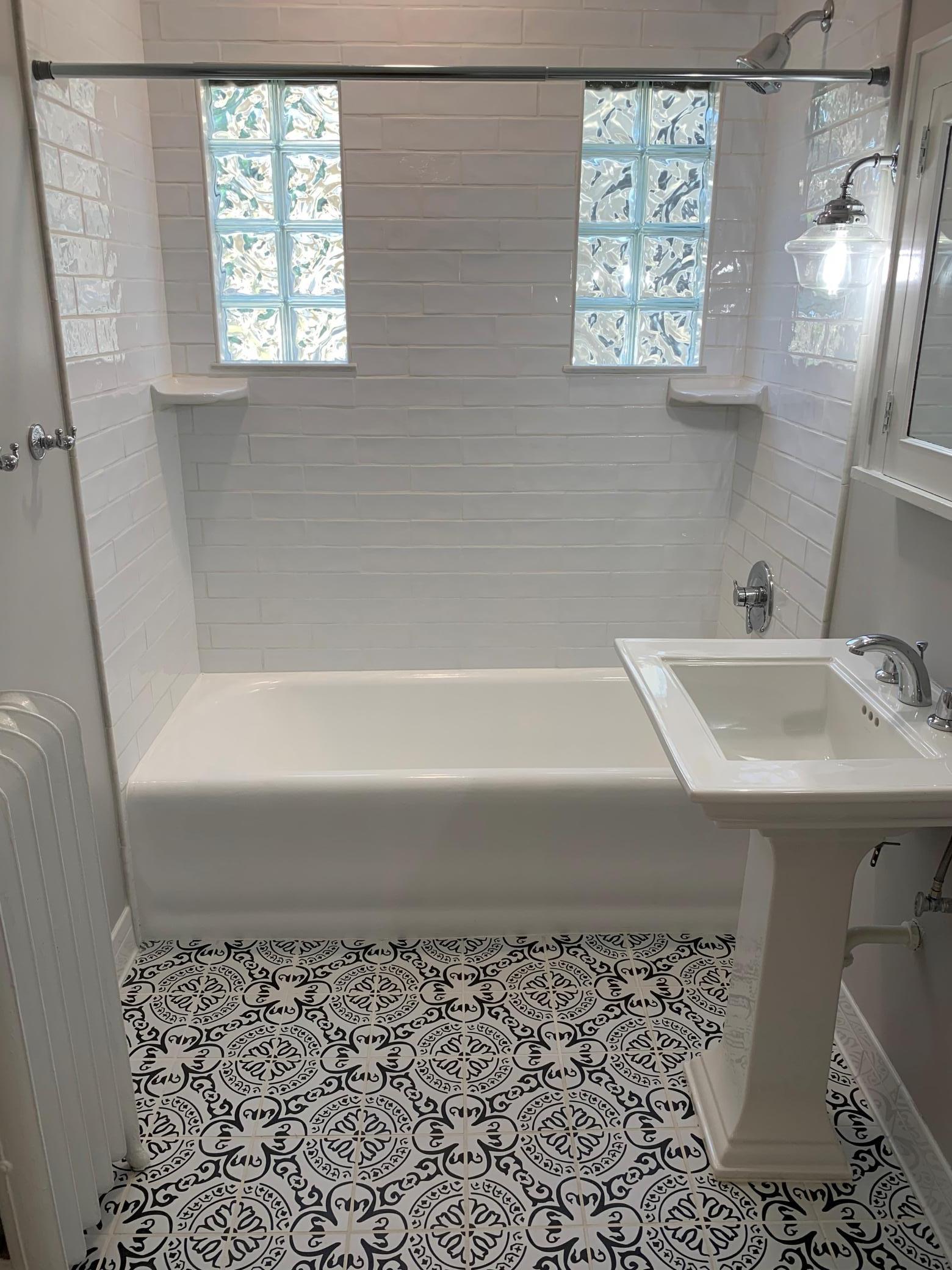 Unit 1 Full Bathroom with Large Tub.jpg