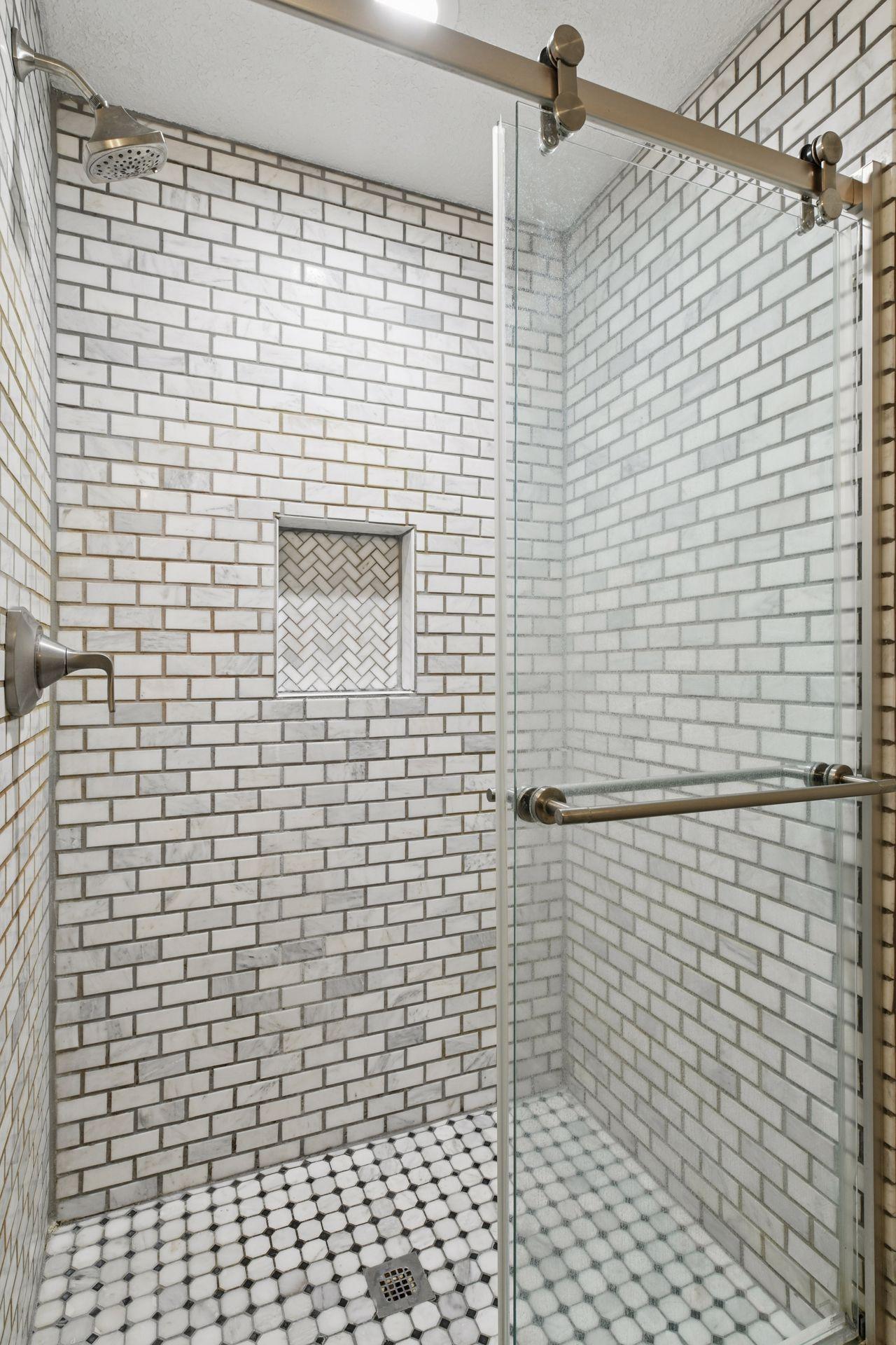 8465 Kelzer Pond Drive - Spacecrafting - 0054.jpg