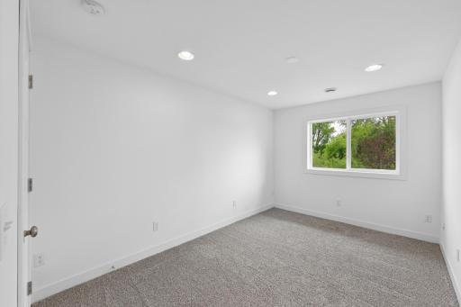 1566 Spruce Street, Farmington, MN 55024