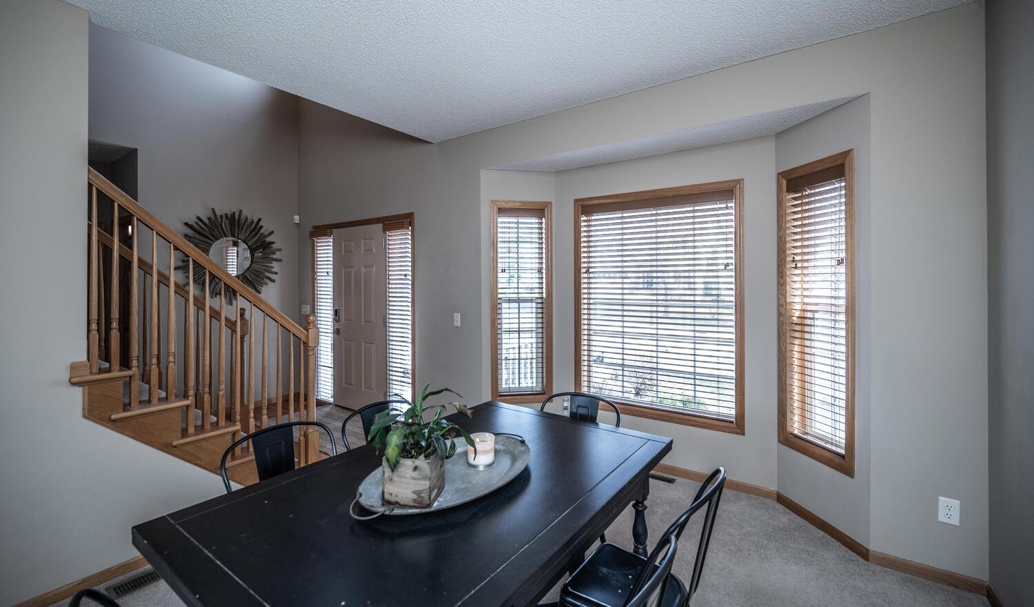 1122 Drew Dr Woodbury MN 55129-large-017-005-Dining Room-1500x881-72dpi.jpg