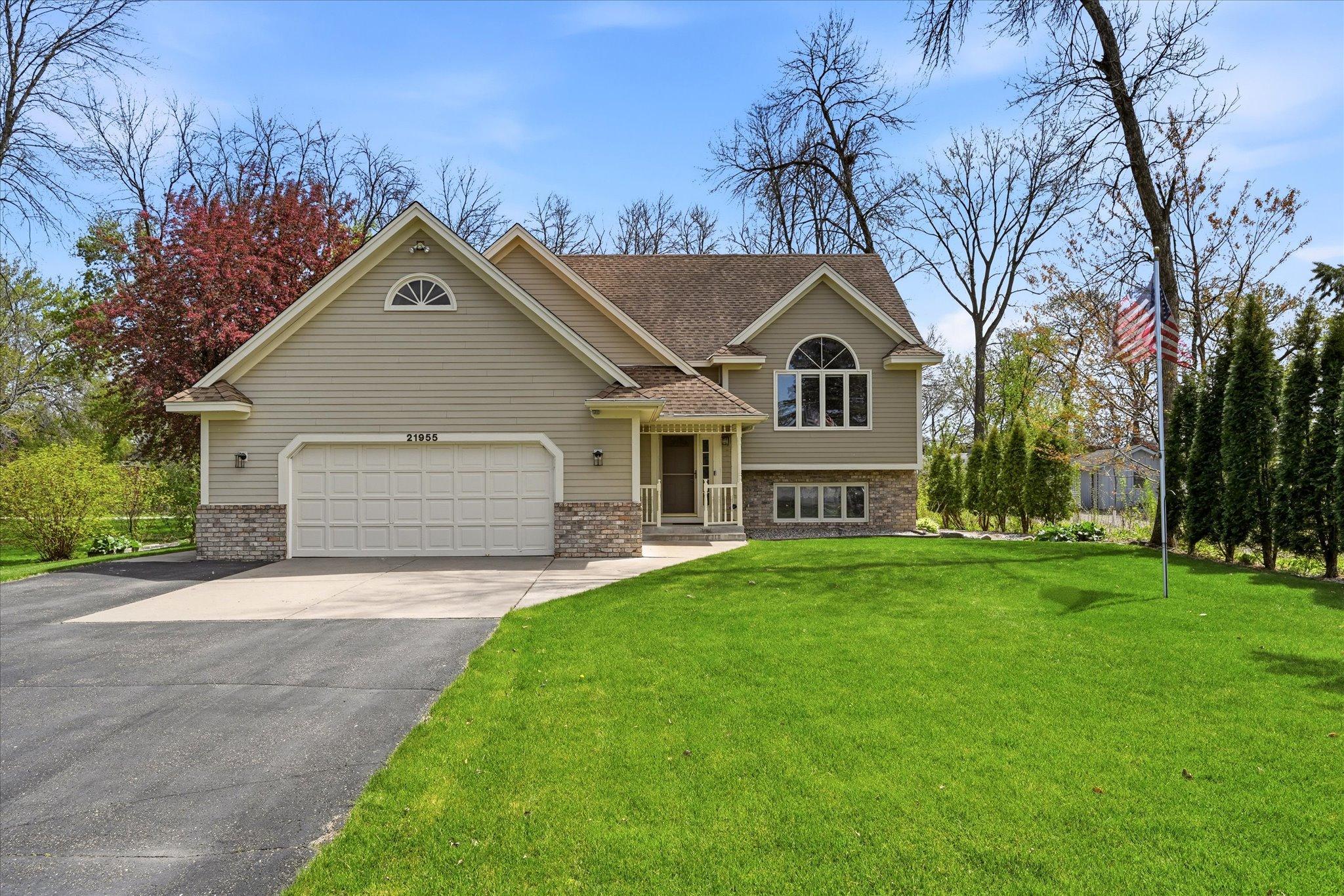 02-21955 Finley Ct N
