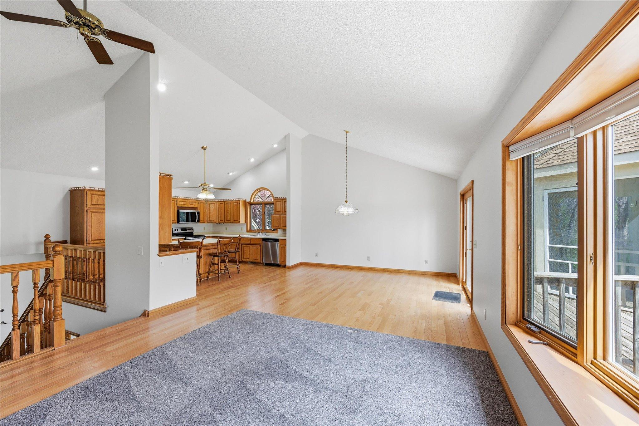 21-21955 Finley Ct N