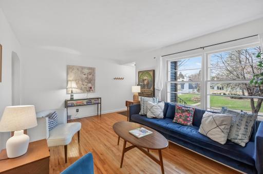 1890 Yorkshire Avenue, Saint Paul, MN 55116