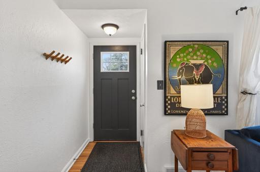 1890 Yorkshire Avenue, Saint Paul, MN 55116