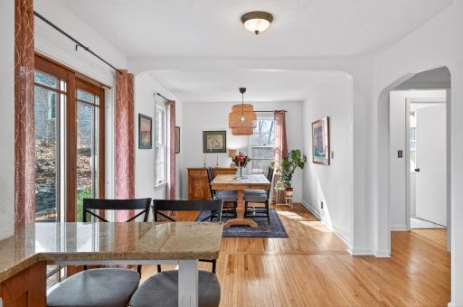 1890 Yorkshire Avenue, Saint Paul, MN 55116