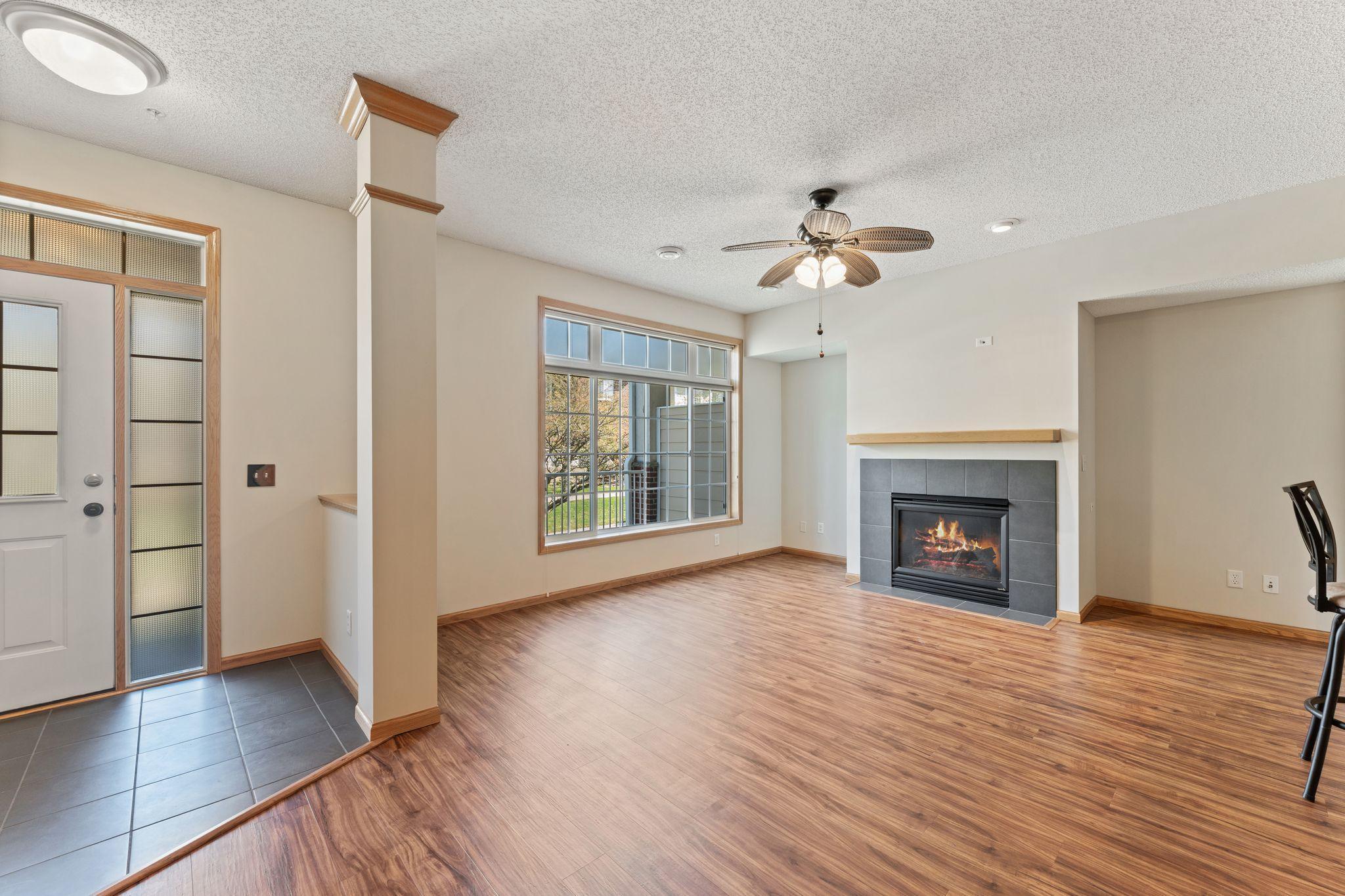 Tiled Entry and LVP Floors