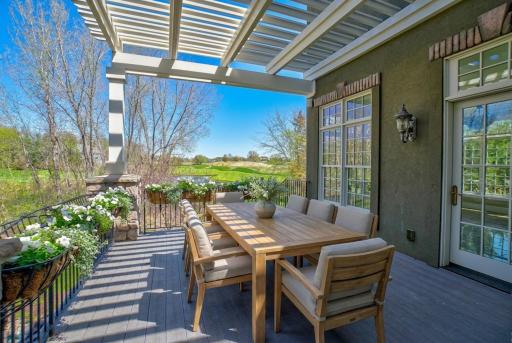 327 Lindsay Road, Hudson, WI 54016