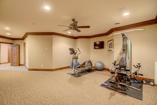 327 Lindsay Road, Hudson, WI 54016