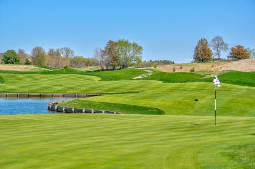 327 Lindsay Road, Hudson, WI 54016