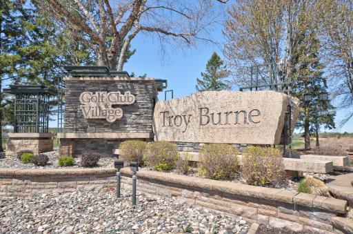 Residents of Troy Burne Golf Club enjoy access to an elevated community lifestyle, complete with a clubhouse and restaurant, scenic walking paths, river lookouts, playground, and sports courts.