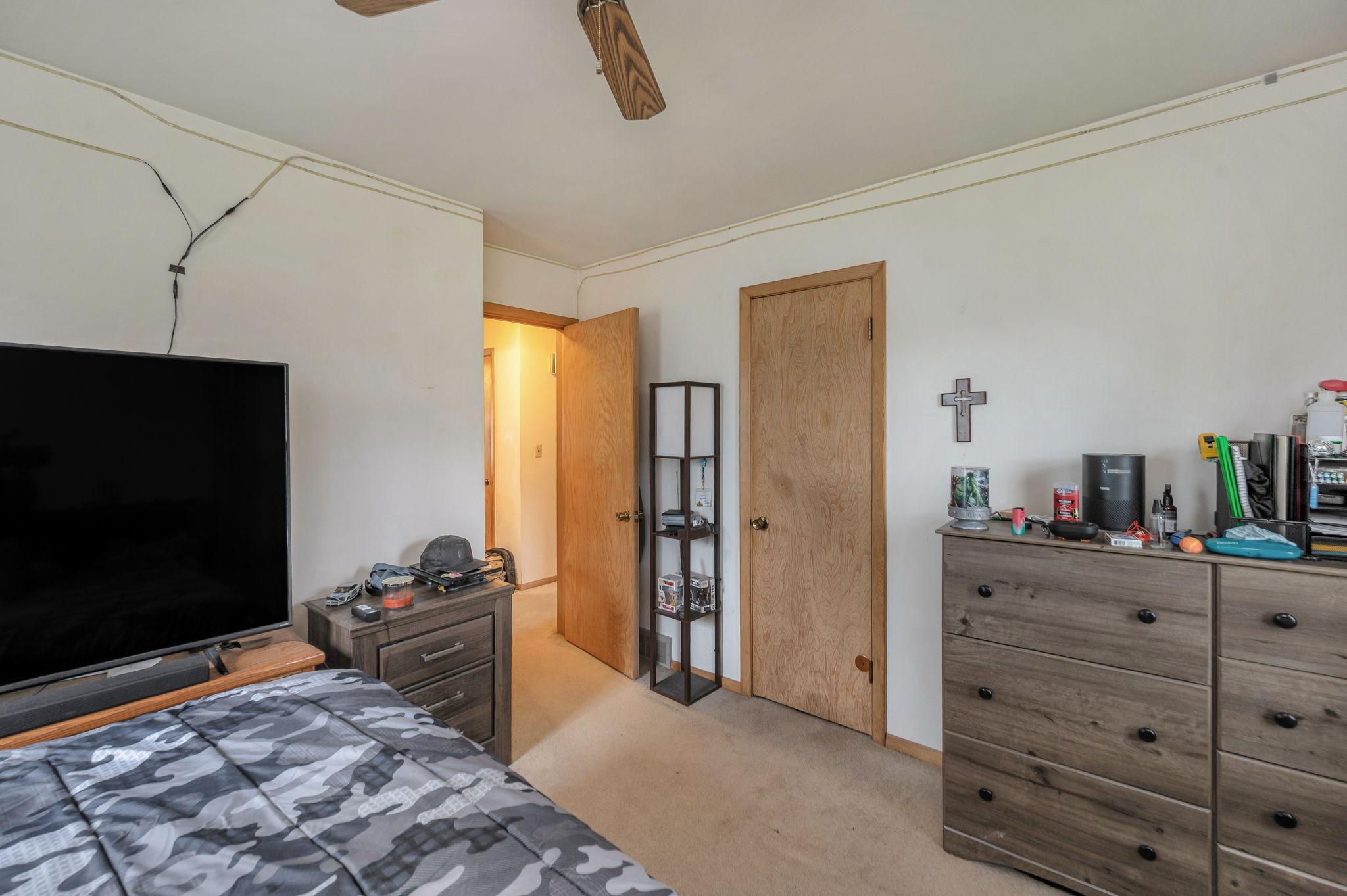 939 S Orient St Fairmont MN-26.jpg