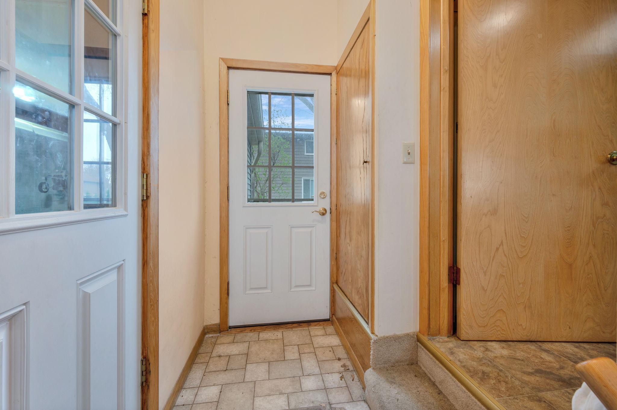 939 S Orient St Fairmont MN-32.jpg