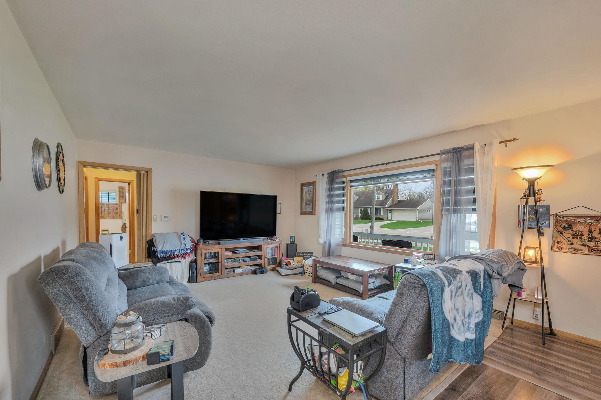 939 S Orient St Fairmont MN-14.jpg