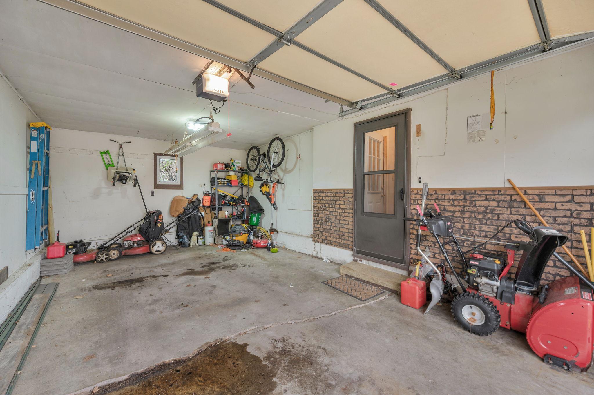 939 S Orient St Fairmont MN-39.jpg