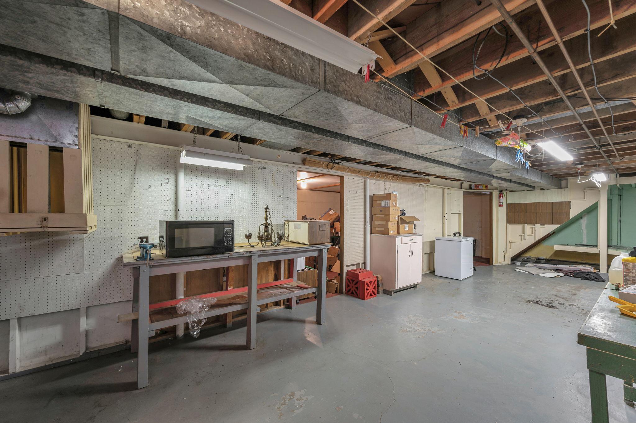 939 S Orient St Fairmont MN-34.jpg