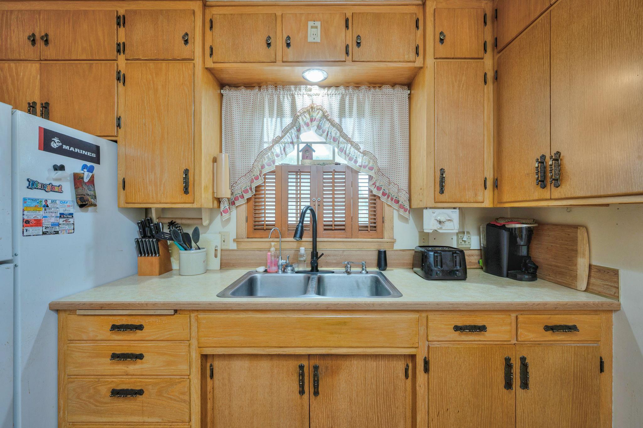 939 S Orient St Fairmont MN-22.jpg