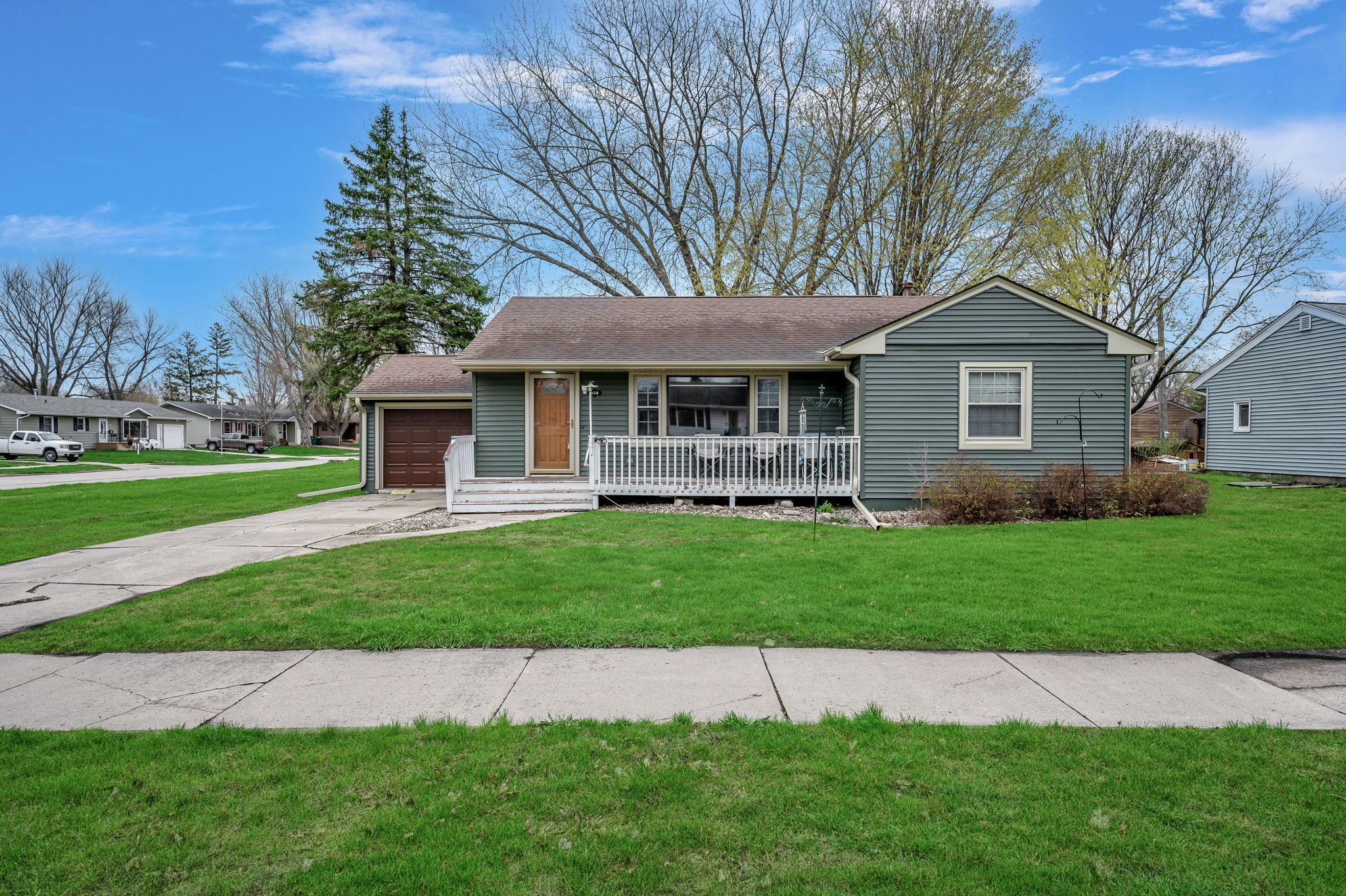 939 S Orient St Fairmont MN-2.jpg