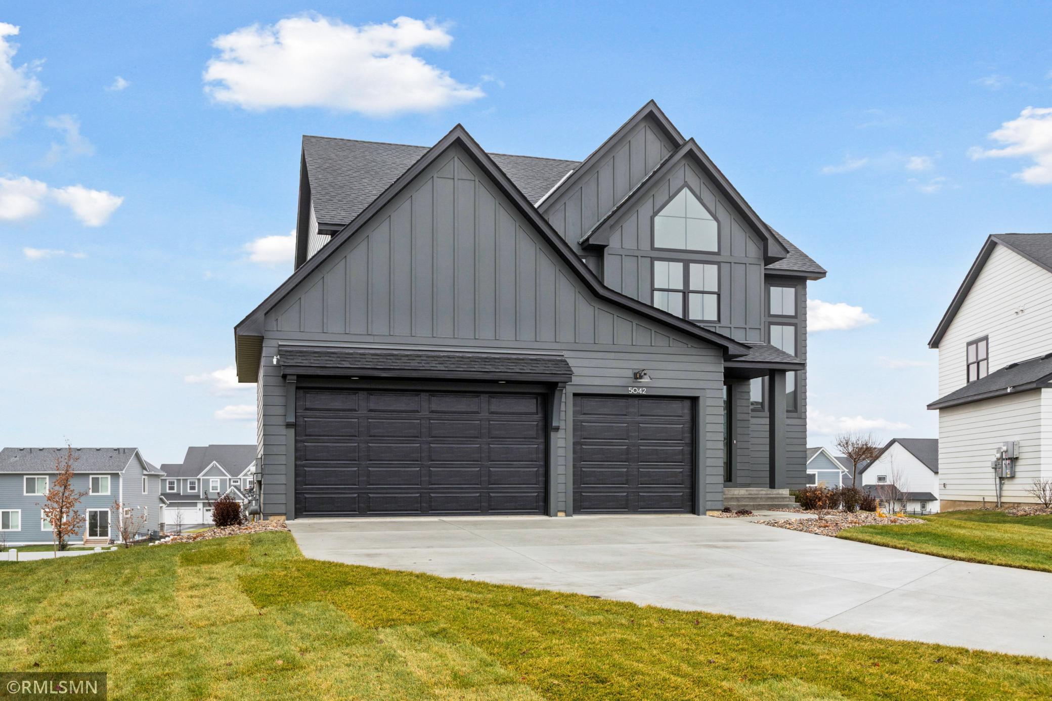 5042 Airlake Draw - Spacecrafting - 0003.jpg