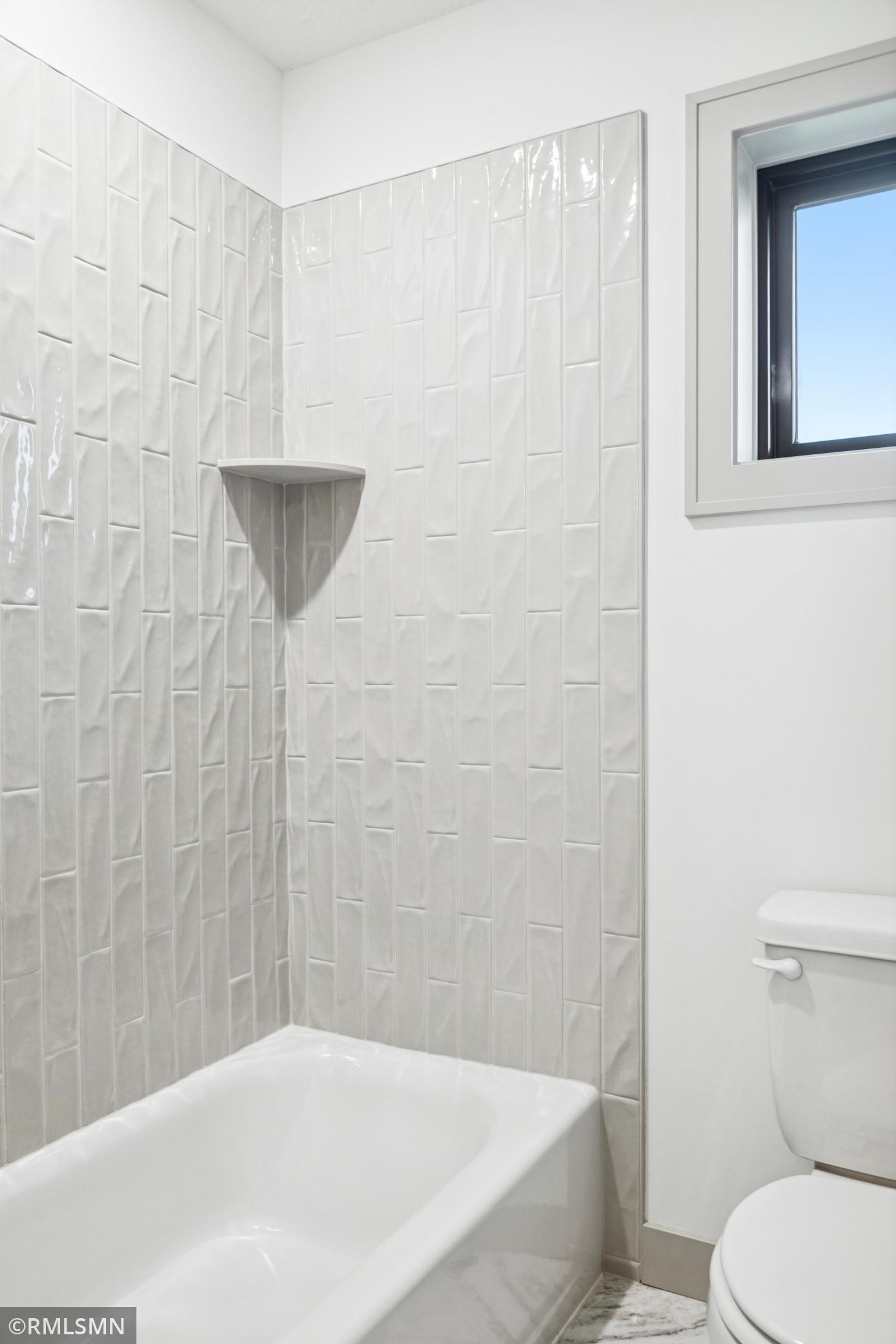 5042 Airlake Draw - Spacecrafting - 0048.jpg