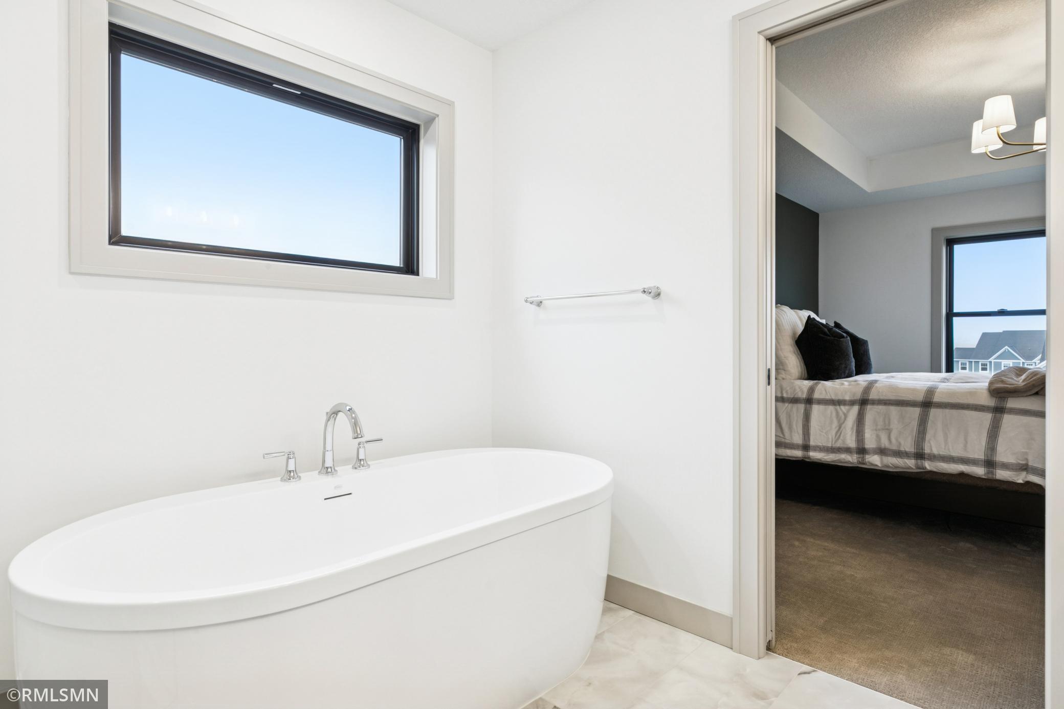 5042 Airlake Draw - Spacecrafting - 0042.jpg