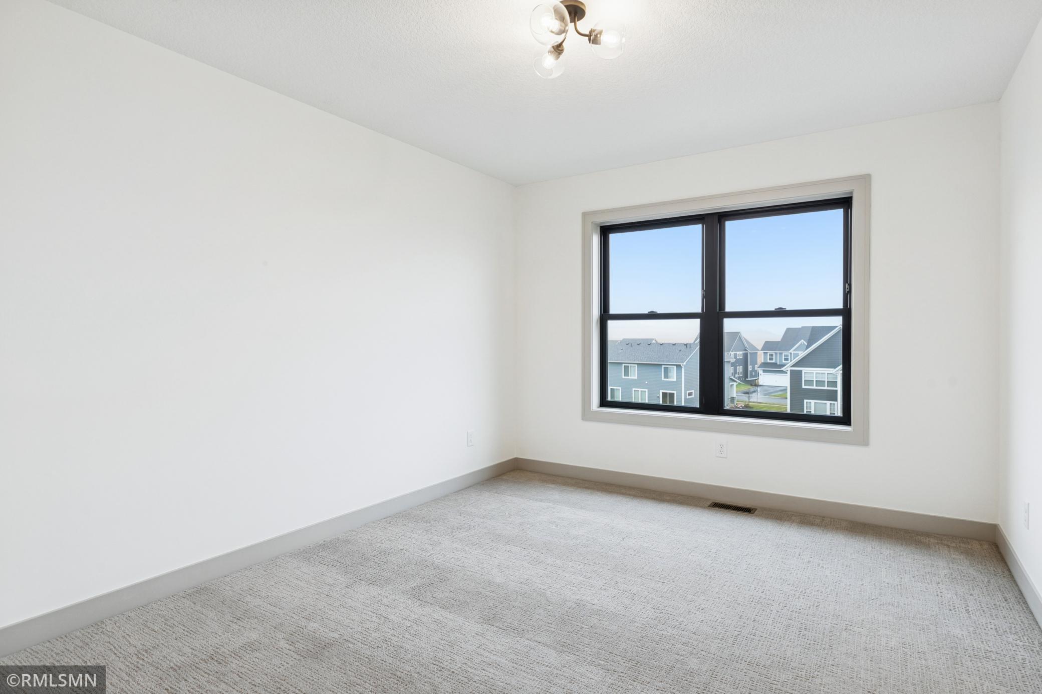 5042 Airlake Draw - Spacecrafting - 0045.jpg