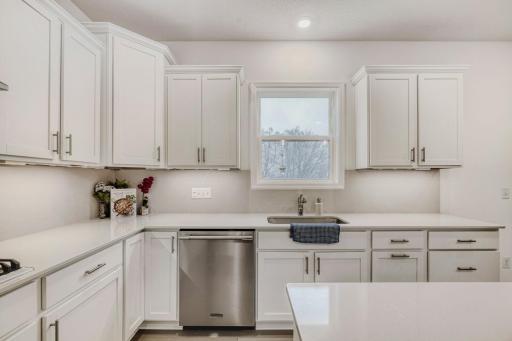 7048 205th Street W, Lakeville, MN 55044
