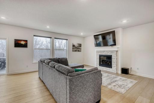 7048 205th Street W, Lakeville, MN 55044