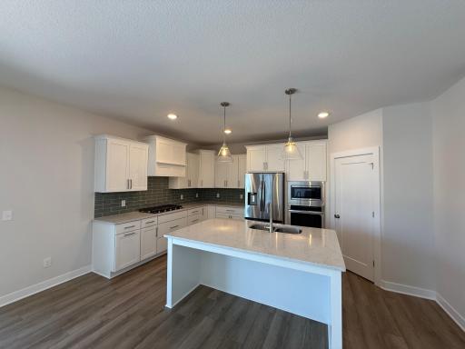 11764 35th Street N, Lake Elmo, MN 55042