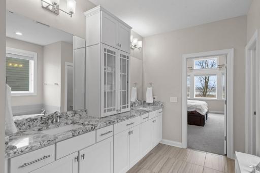 6015 Kimberly Lane N, Plymouth, MN 55446