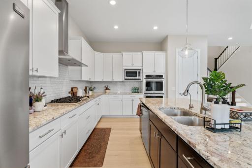 6015 Kimberly Lane N, Plymouth, MN 55446