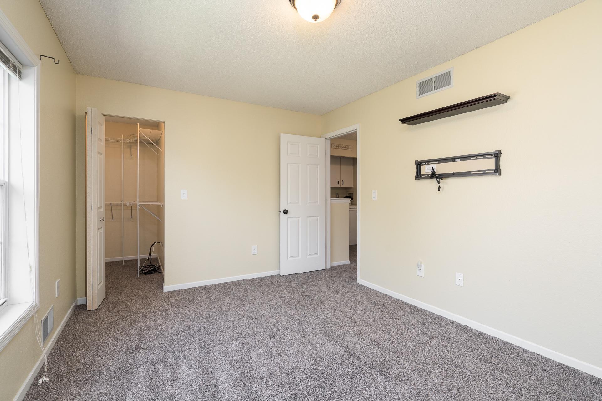 6459 Regency Lane MLS-17.jpg