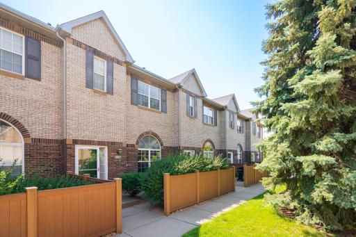 6459 Regency Lane, Eden Prairie, MN 55344