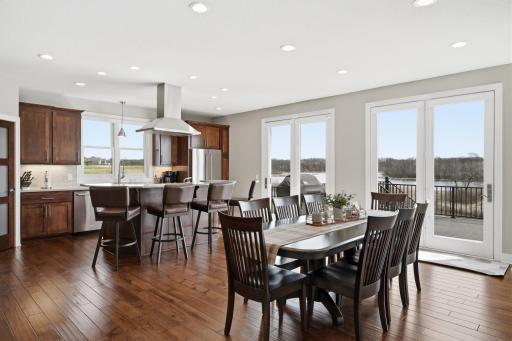Huge kitchen/dining area, perfect for those large family holiday dinners!