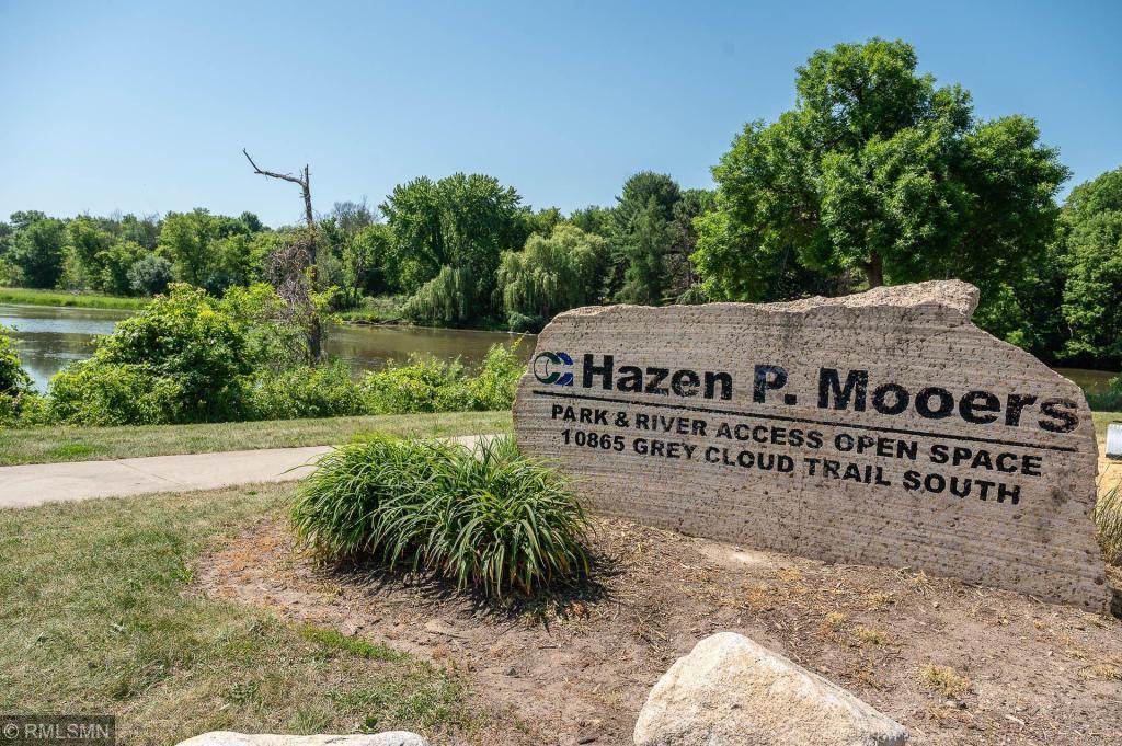 Located half a mile away from Hazen P. Mooers park with breathtaking views of the Mississippi River.
