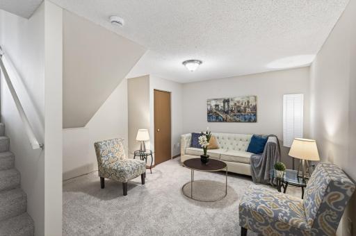 2317 Montana Avenue E, Saint Paul, MN 55119