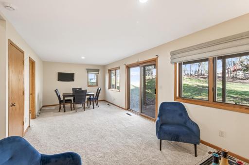 2317 Montana Avenue E, Saint Paul, MN 55119