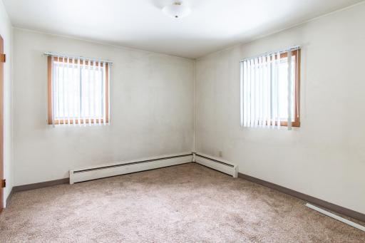 1813 13 1/2 Street S, Fargo, ND 58103
